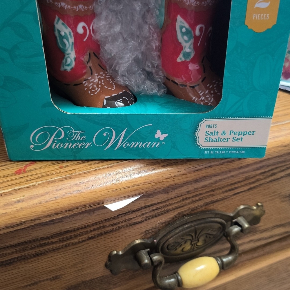 The Pioneer Woman Red and Brown Boots Shaker Set - Picture 2 of 2